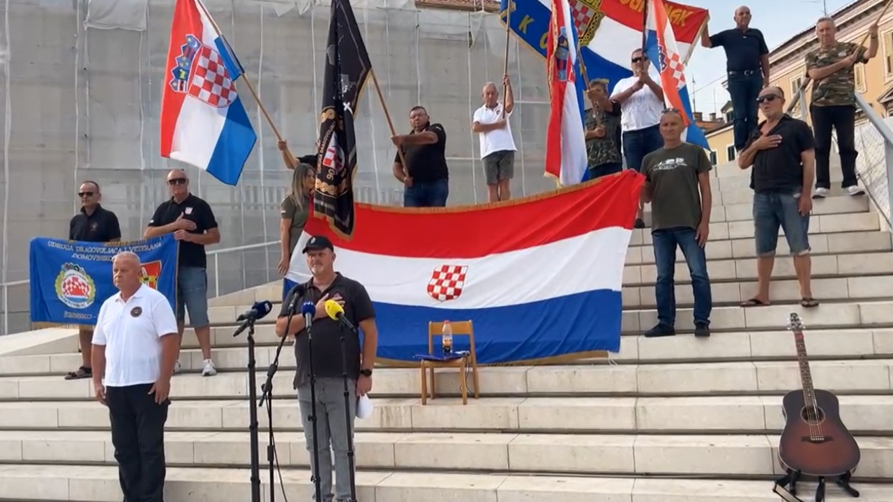 Branitelji na Poljani: 'Šibenik daje novac onima koji ne vole niti Šibenik, niti Hrvatsku, a nažalost ni nas Hrvate'