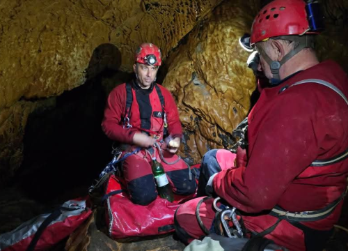 Fotografija 2 - Šibenski Mihovilci sudjelovali u speleoronilačkoj ekspediciji Punar u Luci