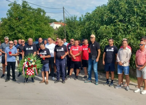 Fotografija 6 - Boćari iz Dubravica Braniteljskim turnirom obilježili godišnjicu Rujanskog rata