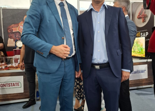 Fotografija 3 - Grad Drniš u Cetinju sudjeluje na 4. Međunarodnom sajmu pršuta