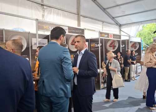 Fotografija 7 - Grad Drniš u Cetinju sudjeluje na 4. Međunarodnom sajmu pršuta