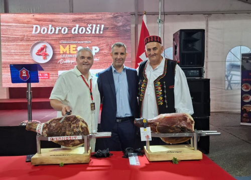 Fotografija 6 - Grad Drniš u Cetinju sudjeluje na 4. Međunarodnom sajmu pršuta