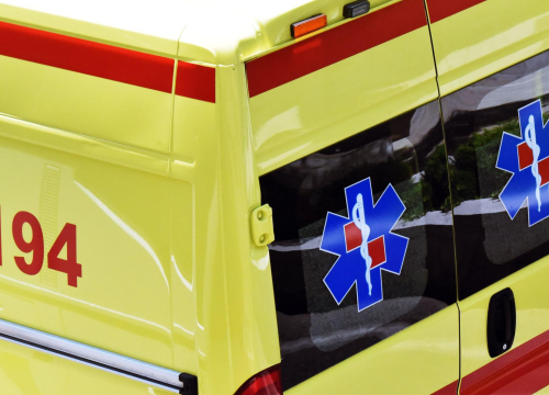 U prometnoj nesreći na A1 kod Šibenika suvozač (52) teško, a vozač (34) lakše ozlijeđen