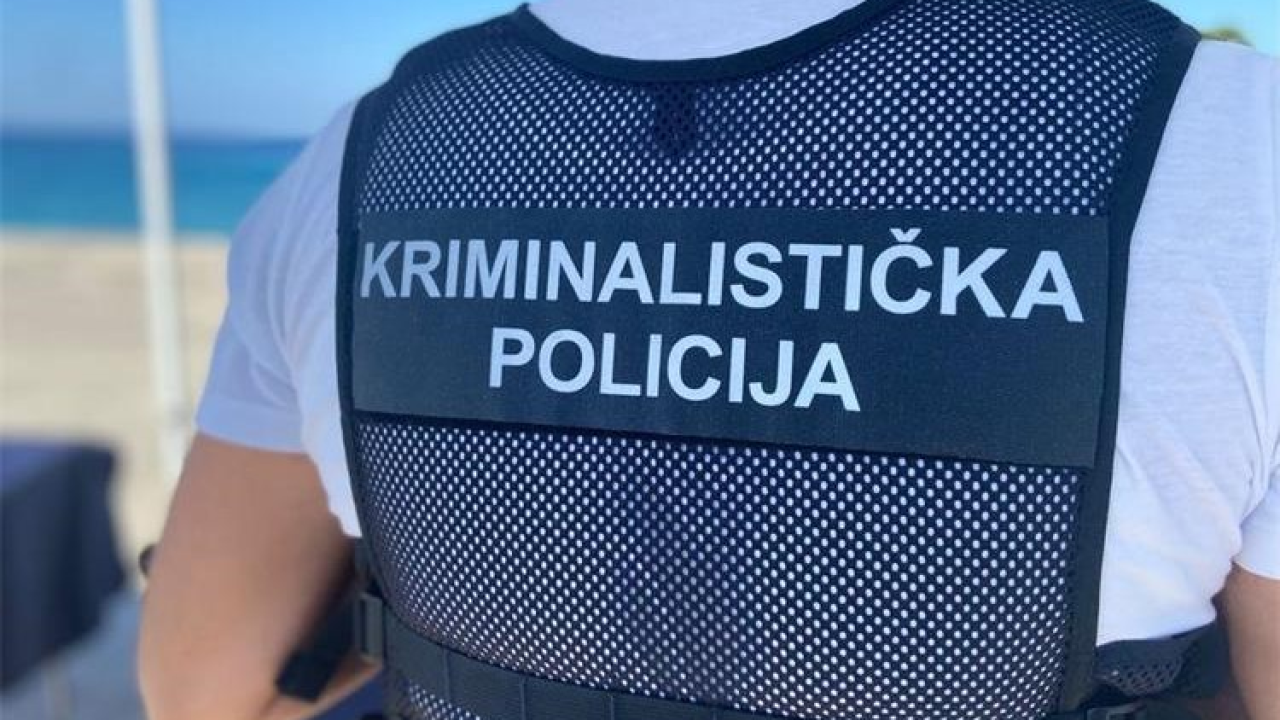 Policija privela dvojicu zbog razbojništava, među njima i ona u Šibeniku