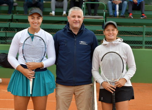 Fotografija 8 - FOTO Nasmijana Ana Konjuh osvojila Šibenik