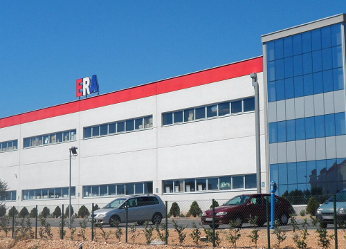 Fotografija 5 - Nevjerojatni popusti čekaju vas u Era Commerce!