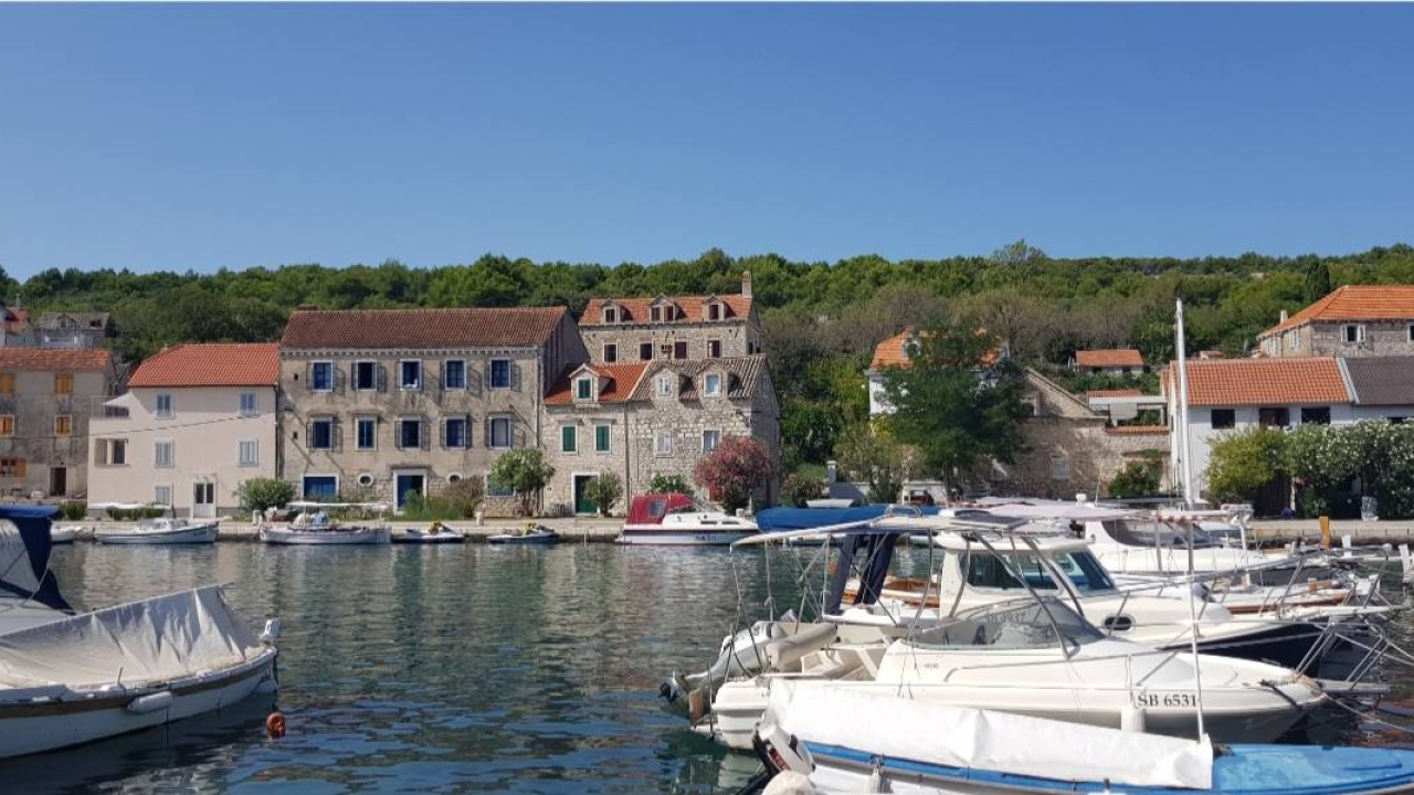 U Centru koralja Zlarin koncert posvećen Vesni Parun