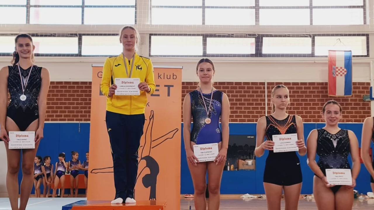 Gimnastički klub Dišpet ugostio 3. kolo regije Jug, seniorkama ekipno zlato