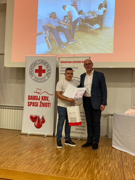 Crveni križ Knin obilježio Dan darivatelja krvi: 'Prikupili 670 doza krvi samo u ovoj godini'