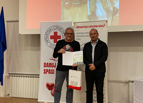 Fotografija 18 - Crveni križ Knin obilježio Dan darivatelja krvi: 'Prikupili 670 doza krvi samo u ovoj godini'