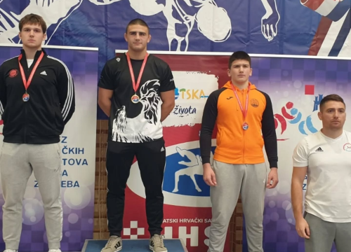 Fotografija 1 - FOTO Hrvačima Šibenika dvije medalje s Prvenstva Hrvatske te tri s tuzlanskog turnira