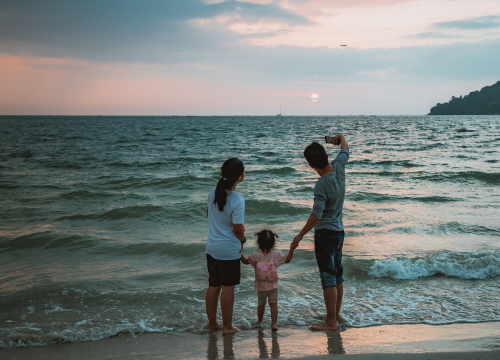 Nisu ni igračke, ni odjeća, ni tehnologija: Ove četiri stvari u obitelji čine djecu sretnijom