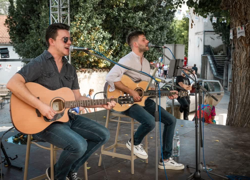 Libar acoustic duo donosi vrhunsku atmosferu u Mozart, a nakon vikenda…