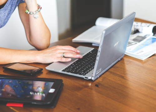 Sve više korisnika traži savjete od umjetne inteligencije: Ove informacije nikad ne dijelite s ChatGPT-om