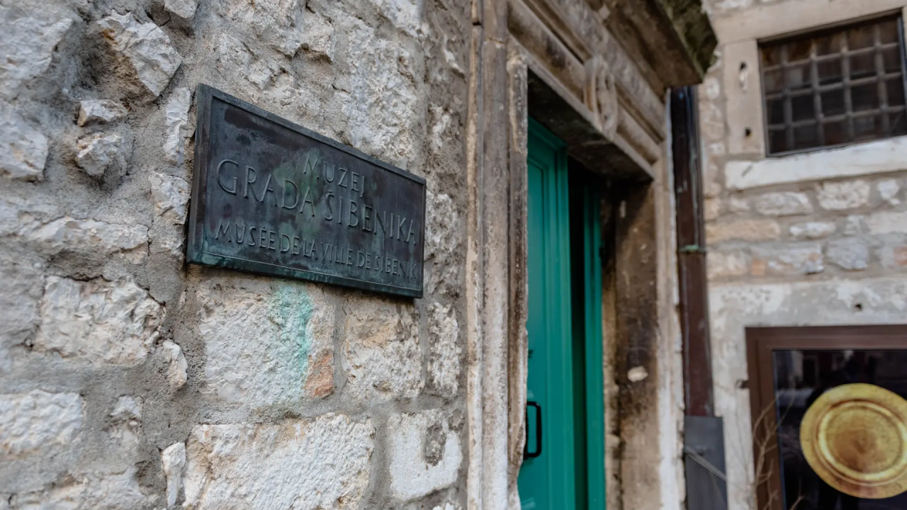 Filter mjehurići: Na okruglom stolu saznajte kako se zaštititi od lažnih vijesti