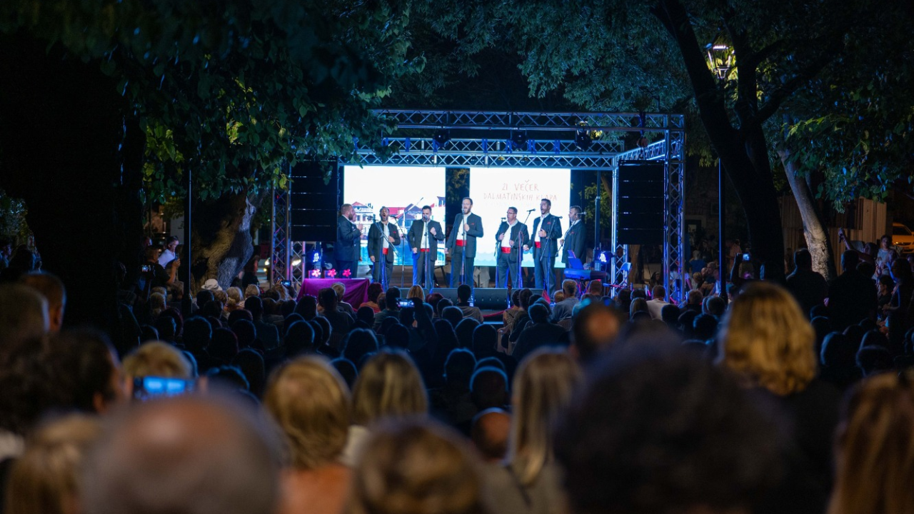Zapivajmo zajedno na 23. Večeri dalmatinskih klapa u Vodicama