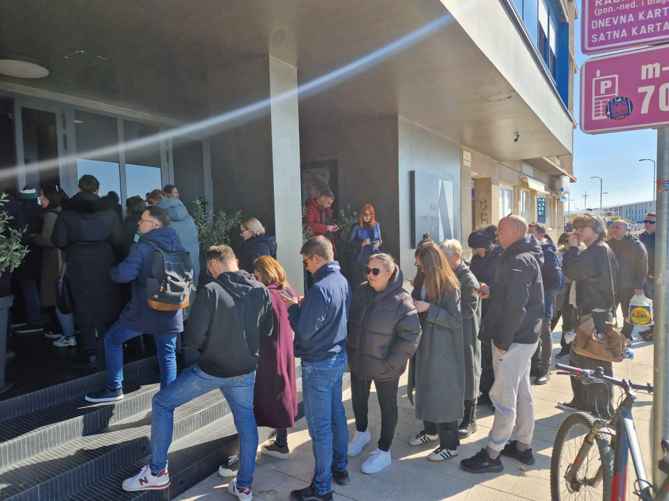 Srdele napunile šibensku peškariju, karte za Morrisseya blagajnu u Arsenu