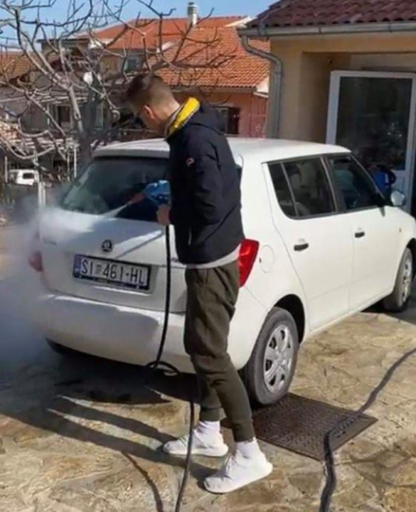 Neka vaš automobil zasja uz dubinsko pranje i dezinfekciju parom!  