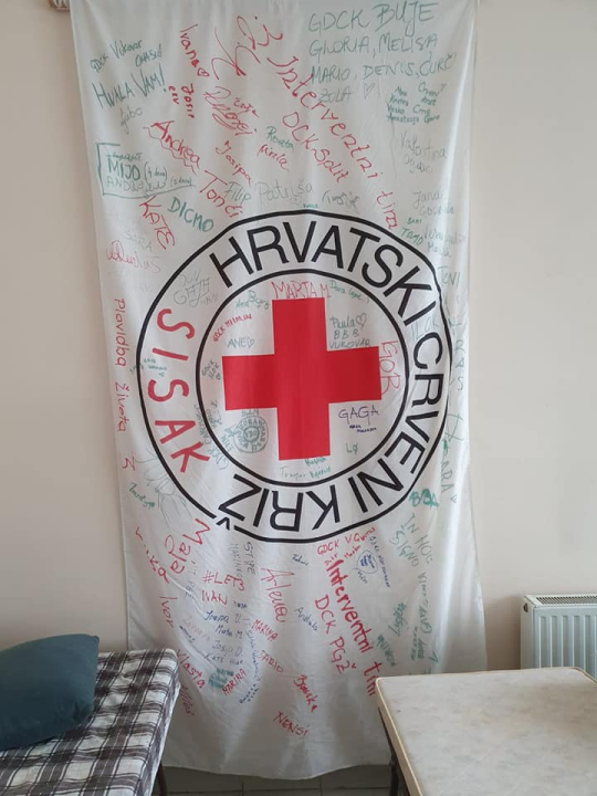 Volonteri vodičkog Crvenog križa  odvojili svoje vrijeme za druge i pet dana pomagali stradalima u potresu