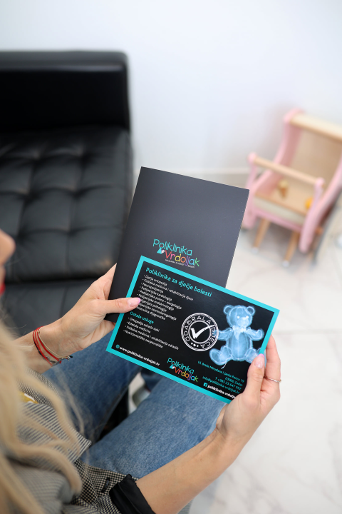 Antonija Mišura Sandrić s kćerkicom posjetila dječju Polikliniku Vrdoljak u Zadru!