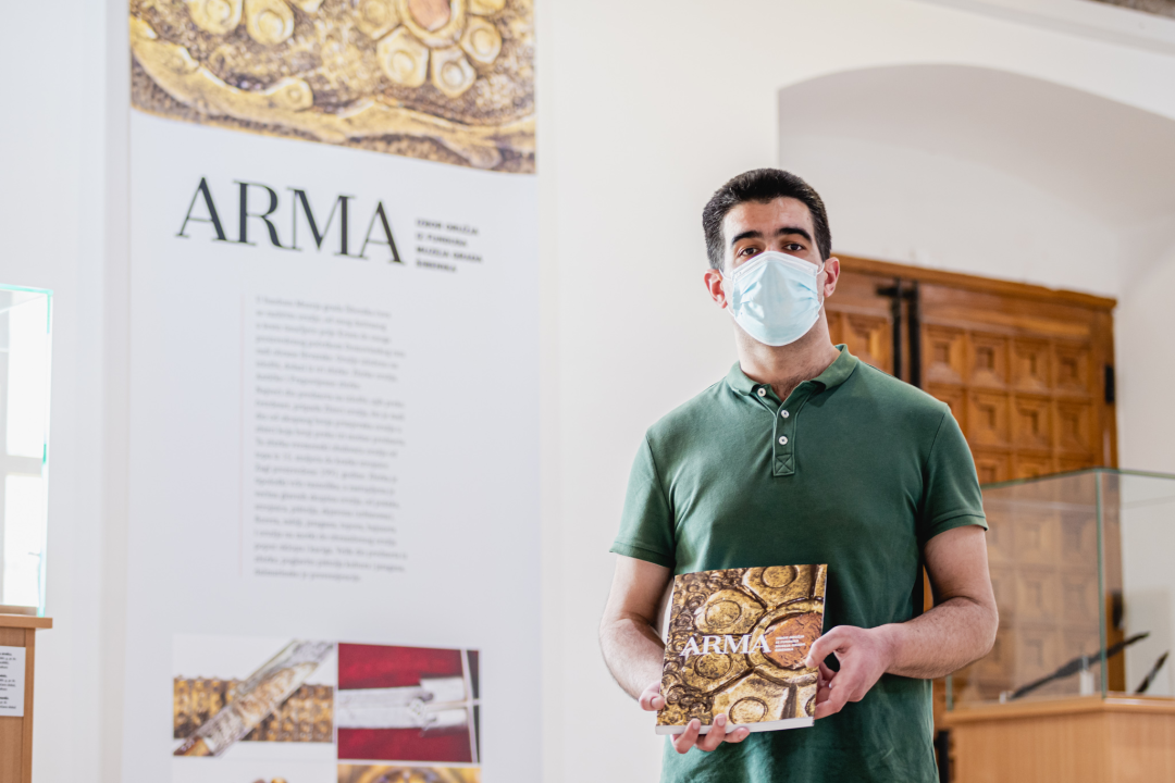 Dalmatinska raskošna sablja, sudanska kaskara, revolveri, jatagani...U Muzeju pogledajte odličnu izložbu oružja