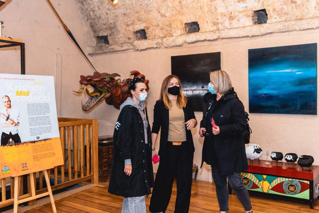 U Azimutu se izgubite u ‘Mislima’ Kristijana Gradečkog, protumačite ih prema vlastitom viđenju svijeta!