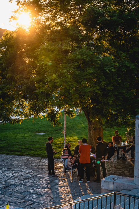 U Azimutu se izgubite u ‘Mislima’ Kristijana Gradečkog, protumačite ih prema vlastitom viđenju svijeta!