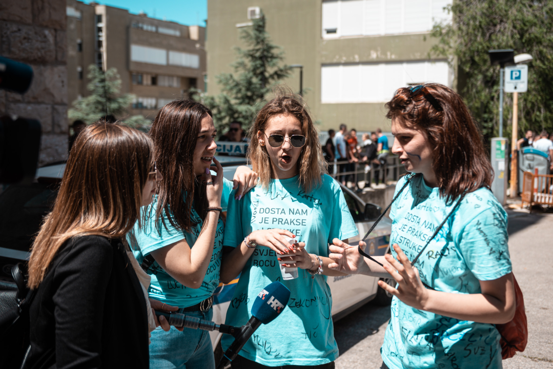 Pokušaj Stožera da spriječi Norijadu nije uspio: Pogledajte atmosferu sa šibenskih ulica
