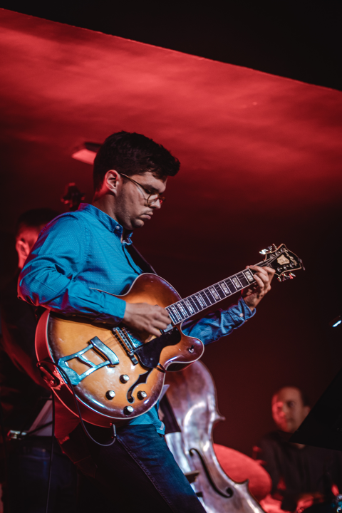 Filip Pavić Quartet u 'Kući umjetnosti Arsen': Savršena ljetna jazz večer uz predivnu posvetu