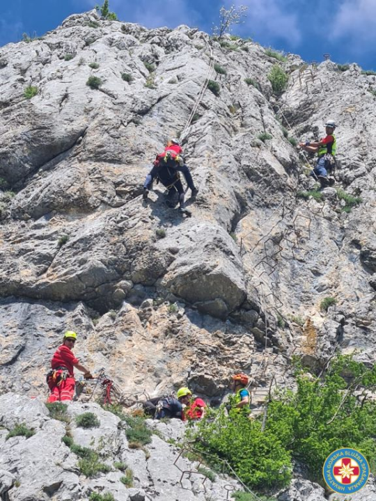 Od obuke do obuke: Pogledajte kako se šibenski GSS-ovci spremaju za akcije spašavanja u planinama
