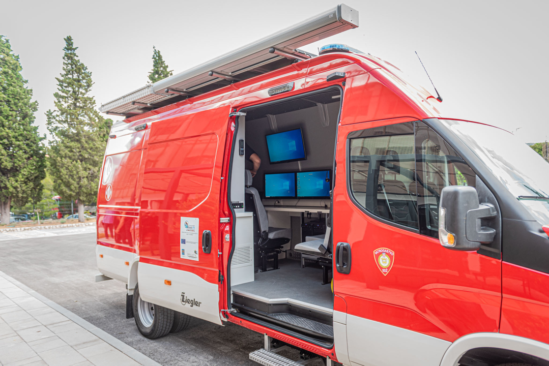 Ispred ABC centra predstavljeno 3,4 milijuna kuna vrijedno vozilo za krizne situacije 