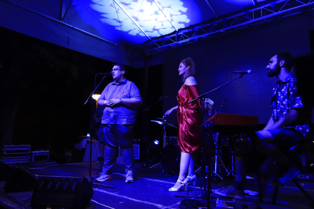 Bloom otvorio sezonu: Šibenski pop dragulj predstavio prvi album