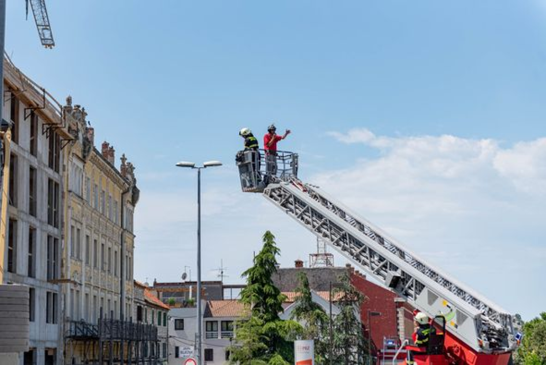 Svečano obilježena 30. obljetnica osnutka 113. brigade: 'Mi smo stvarali tebe i ti nas, do kraja života ostaješ u našim srcima' 
