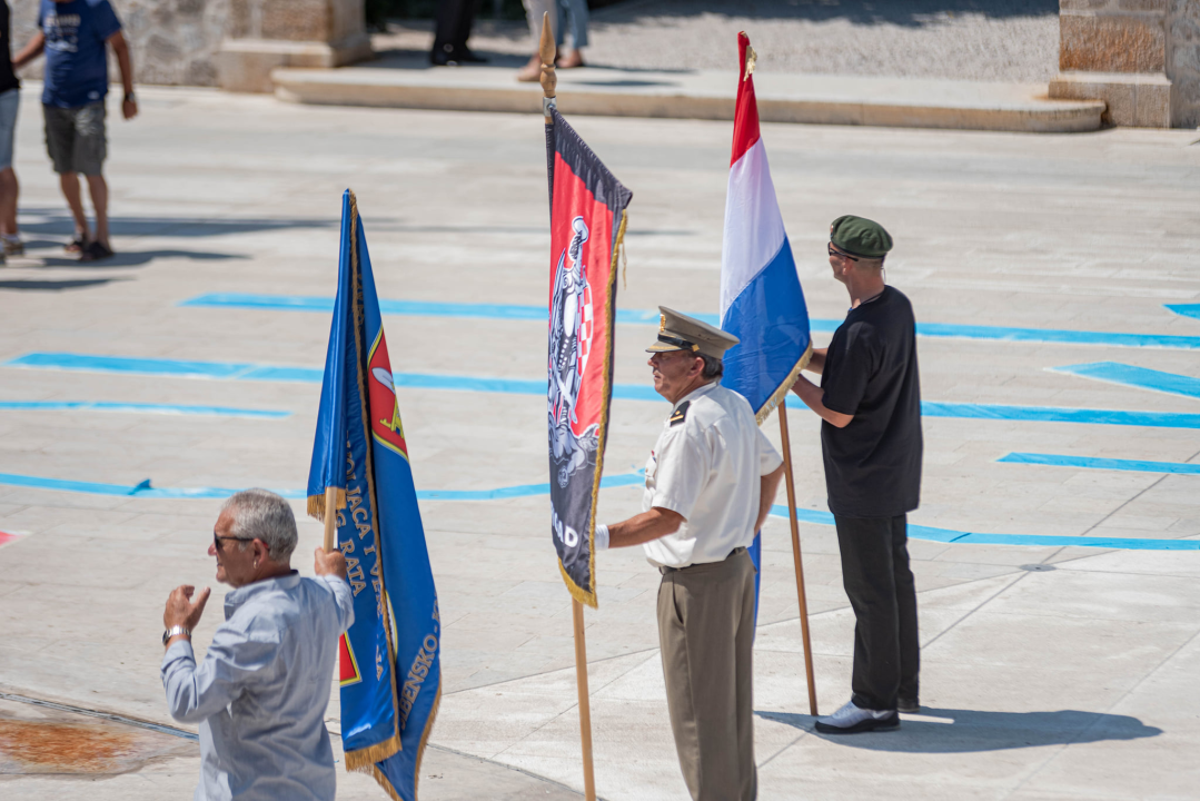 Svečano obilježena 30. obljetnica osnutka 113. brigade: 'Mi smo stvarali tebe i ti nas, do kraja života ostaješ u našim srcima' 