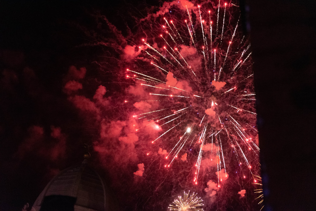 Vatromet se nekom svidio, nekom ne: Ipak, simbolično predstavlja povratak u 'staro normalno'