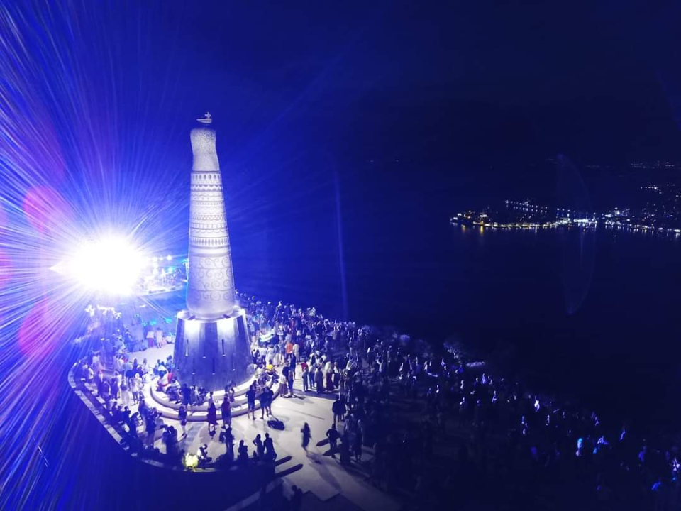 Na primoštenskom brdu Gaj održan koncert 'Tragom Olivera': Pogledajte kako smo se proveli 