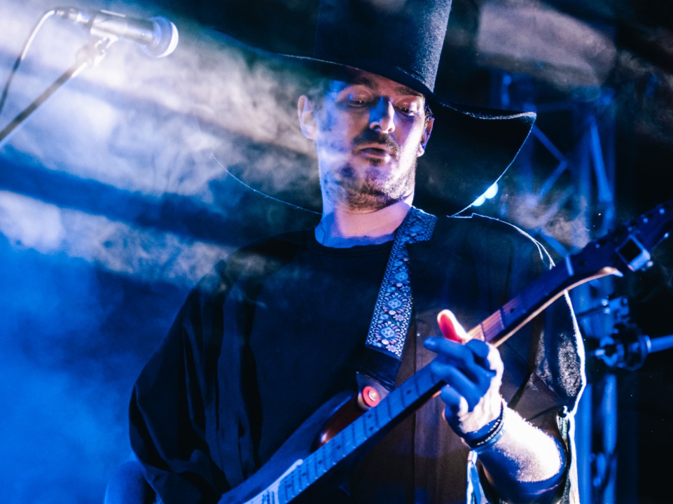 Šibenski bendovi Magul i The Fogsellers rasplesali publiku na drugom danu Let’s Rock festivala na sv. Mihovilu