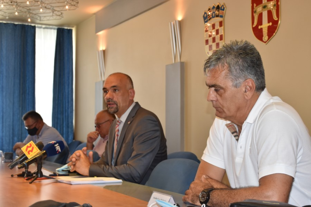 Počinje godinama pripremana izgradnja sustava navodnjavanja Donjeg polja u Jadrtovcu 