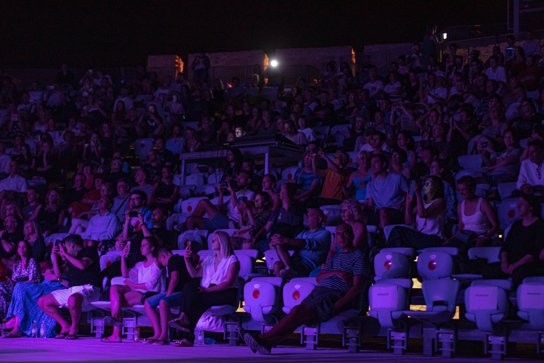 Vlatko Stefanovski i V3 Trio uljepšali toplu ljetnu noć na tvrđavi sv. Mihovila