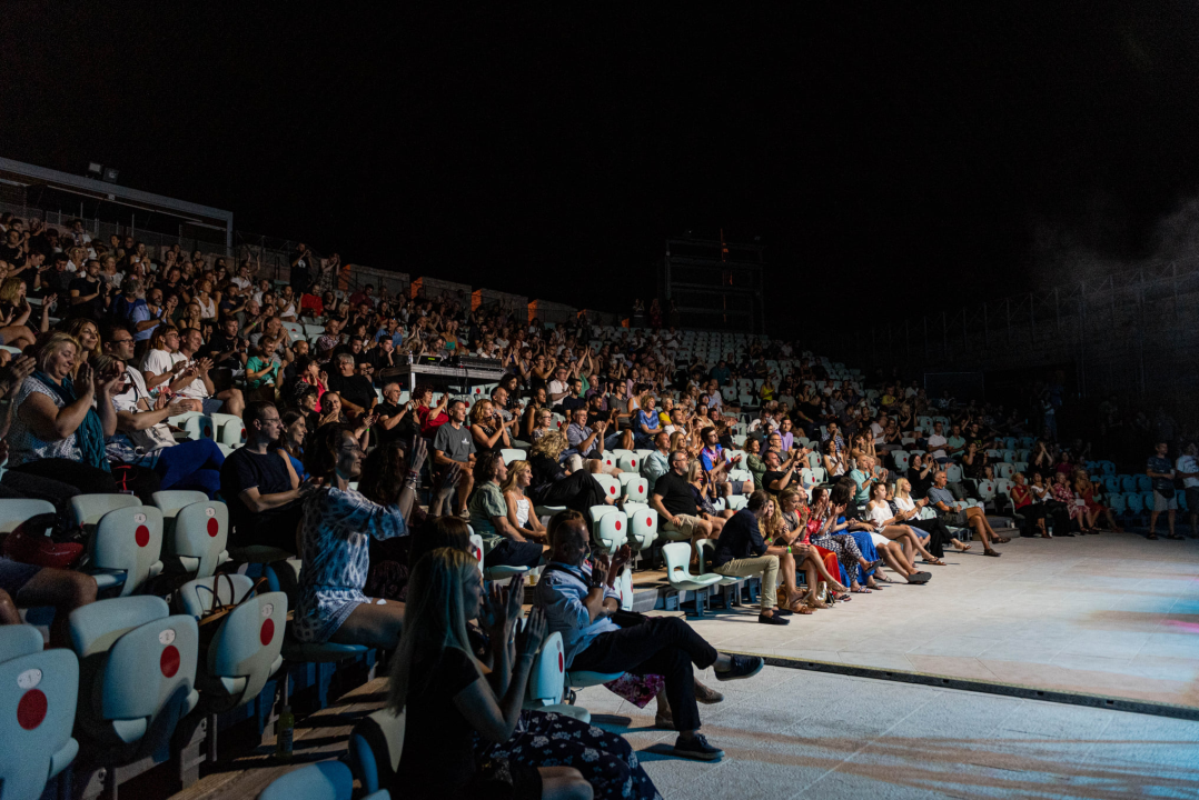 Vlatko Stefanovski i V3 Trio uljepšali toplu ljetnu noć na tvrđavi sv. Mihovila