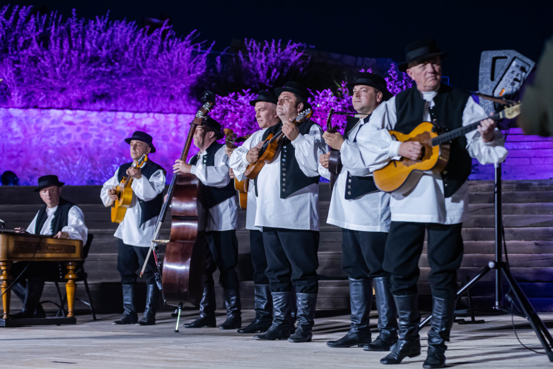 Lado i šibenska publika se vole: Sinoć su ponovno oduševili na tvrđavi Barone 