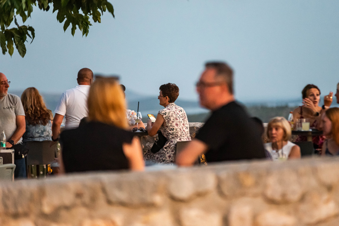 Lado i šibenska publika se vole: Sinoć su ponovno oduševili na tvrđavi Barone 