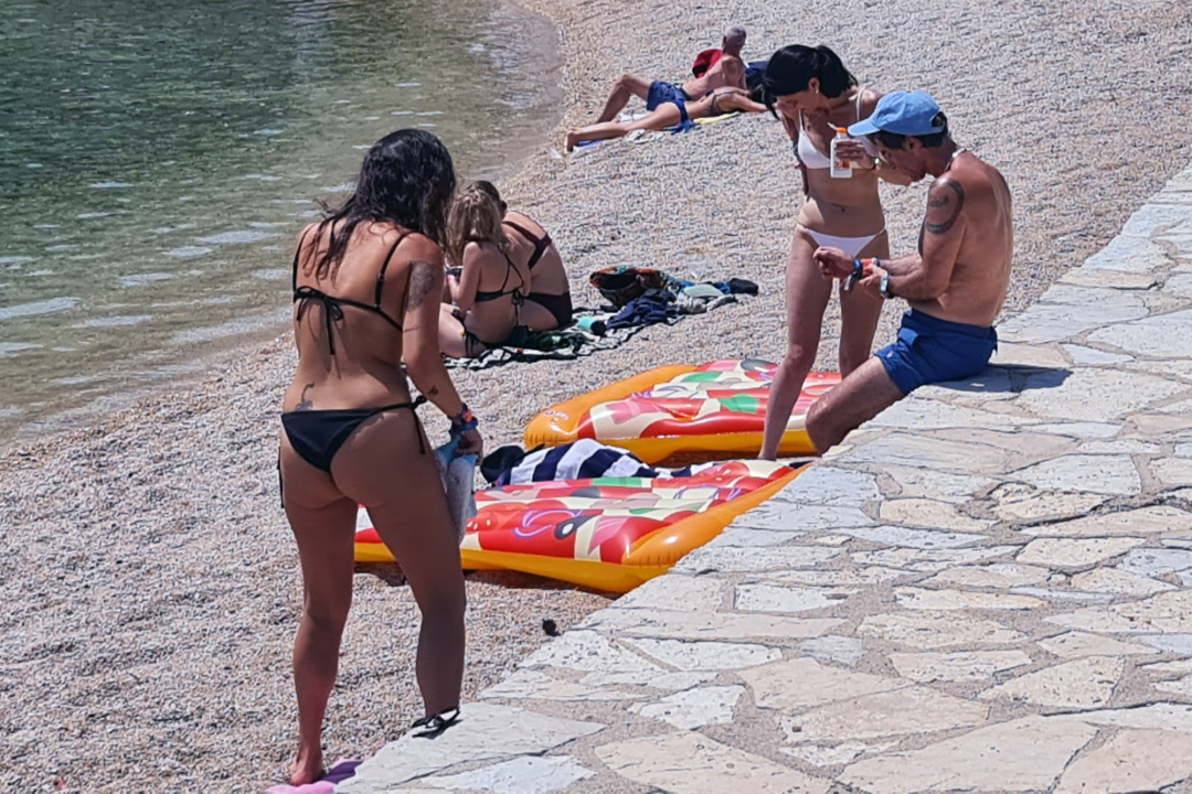 Stigli Britanci, popričali smo s osnivačem Gardena i partijanerima iz Londona: 'Jedva smo čekali ovaj odmor'  