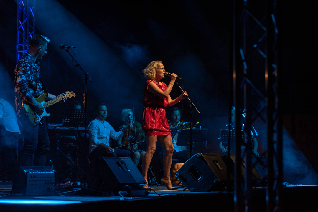 Vanna nizala hitove, tribine pjevale iz sveg glasa