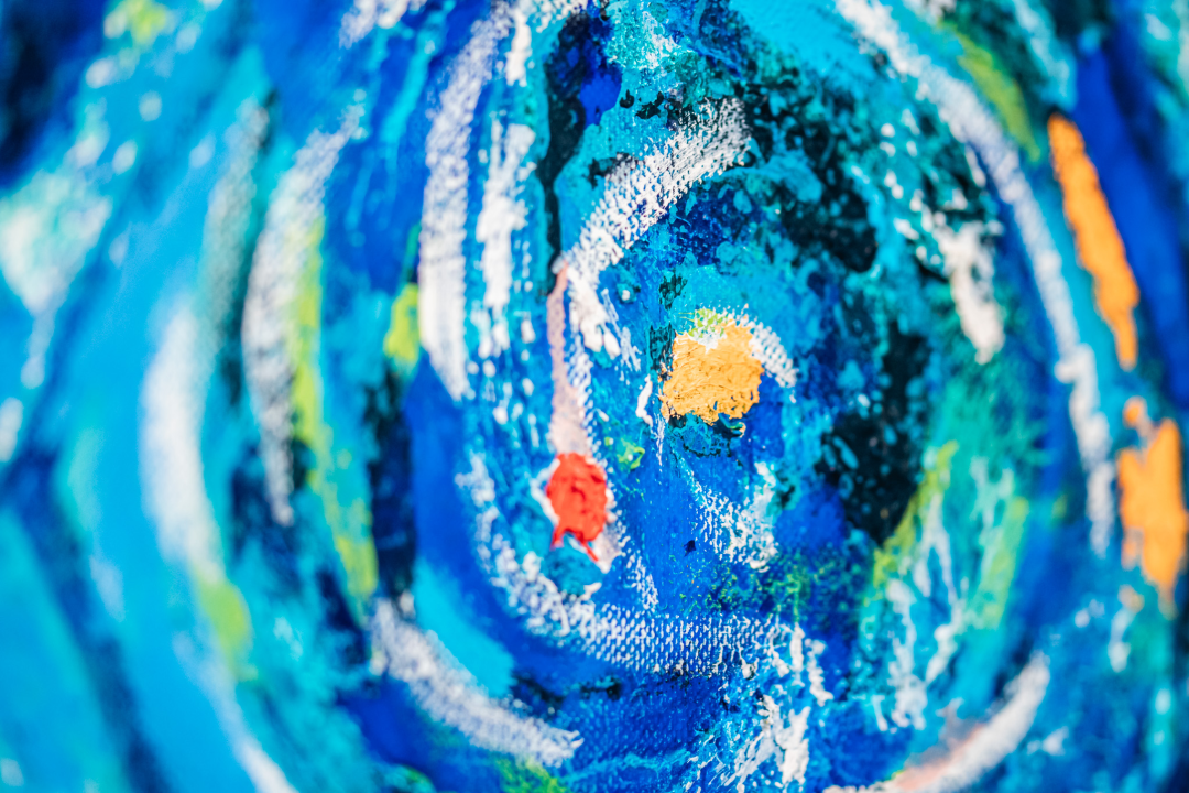 ‘Žabe’ okupirale sv. Krševan: Na zidu su psihodelične, na podu ih je stotine od terakote