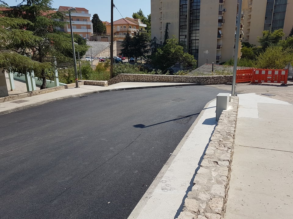 Radovi na probijanju slijepe ulice kod OŠ Vidici pri kraju: Ostaje još postavljanje ograde i signalizacije  