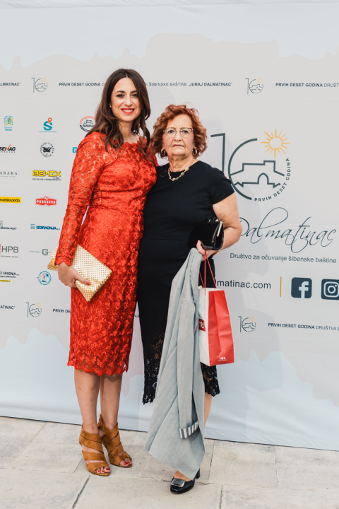 Proslava Društva Juraj Dalmatinac donijela dašak glamura: Birala se najbolja garderoba, poziralo se kao na modnoj pisti