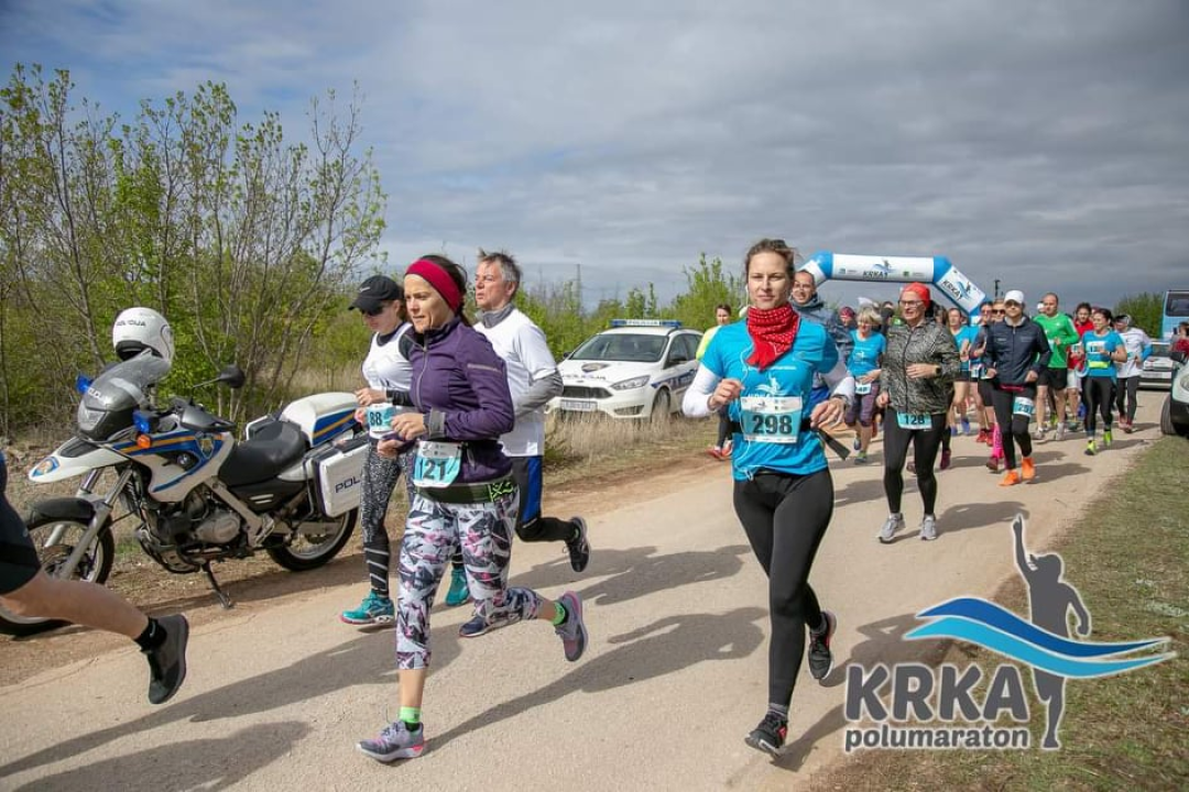 Trčati je počela zbog oklade, a kukičati zbog bake: 'Kad god moram nešto čekati, vadim iz torbe konce i kukice'  