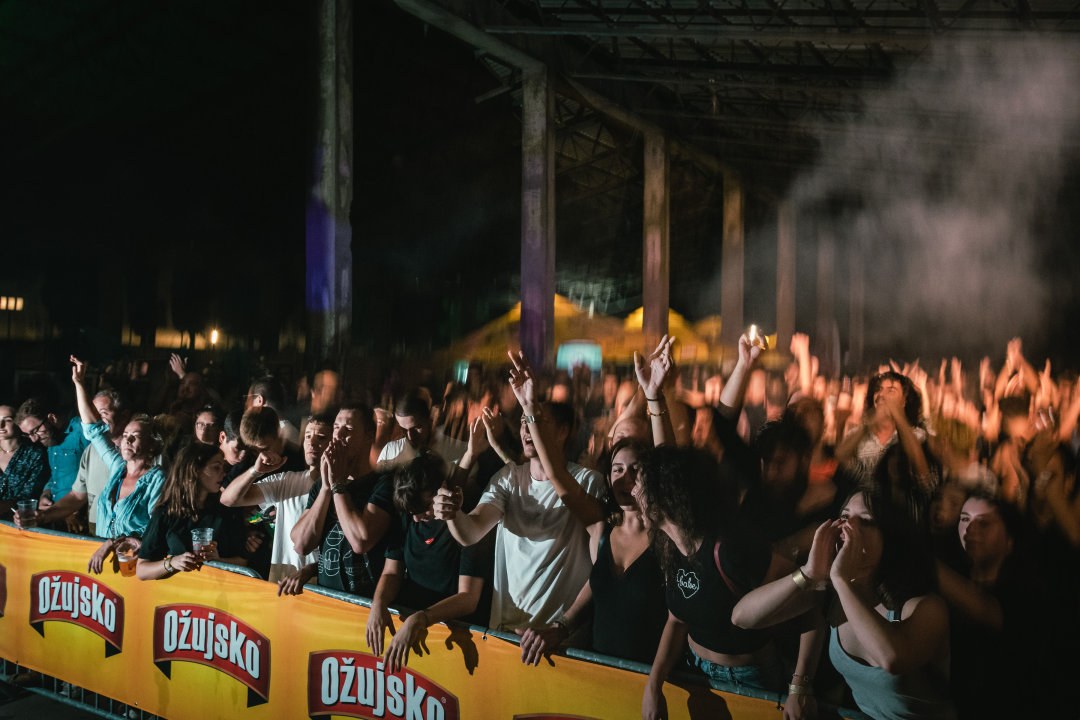 Goran Bare i Majke fantastični u Hali Šibenik, pogledajte atmosferu s koncerta