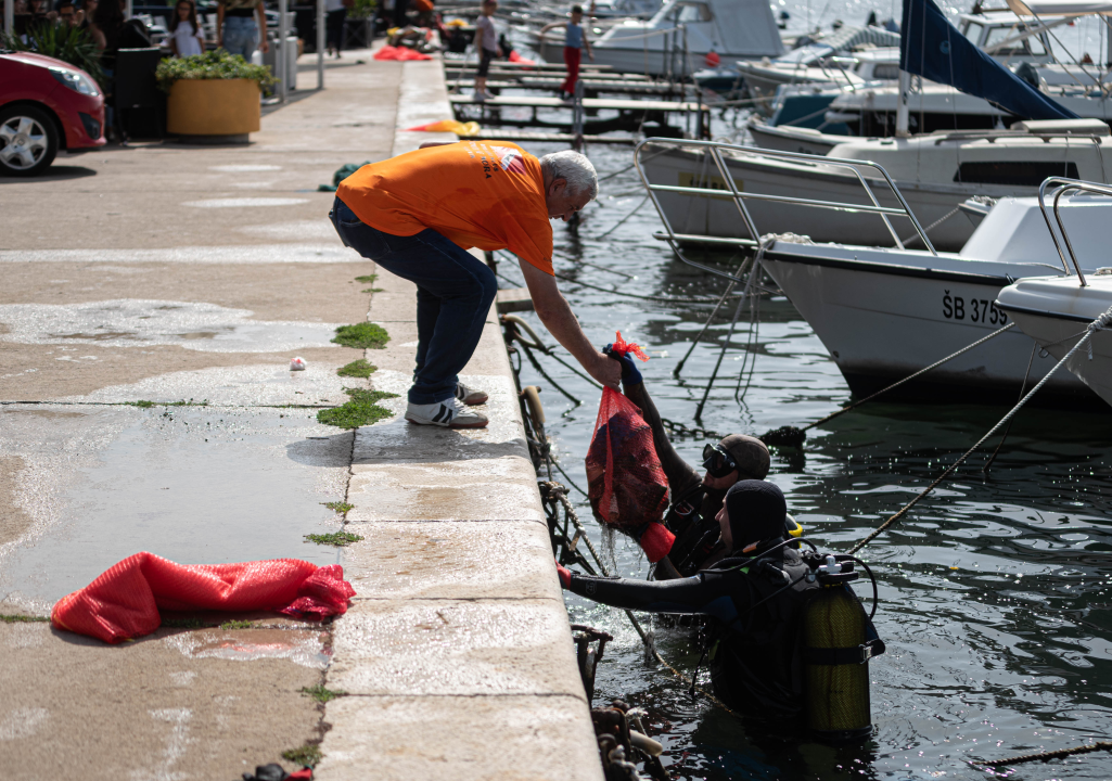 Oko 120 ronioca u akciji čišćenja podmorja: 'Da ronimo mjesec dana svaki dan po tri sata ne znam bismo li uspjeli sve očistiti'  